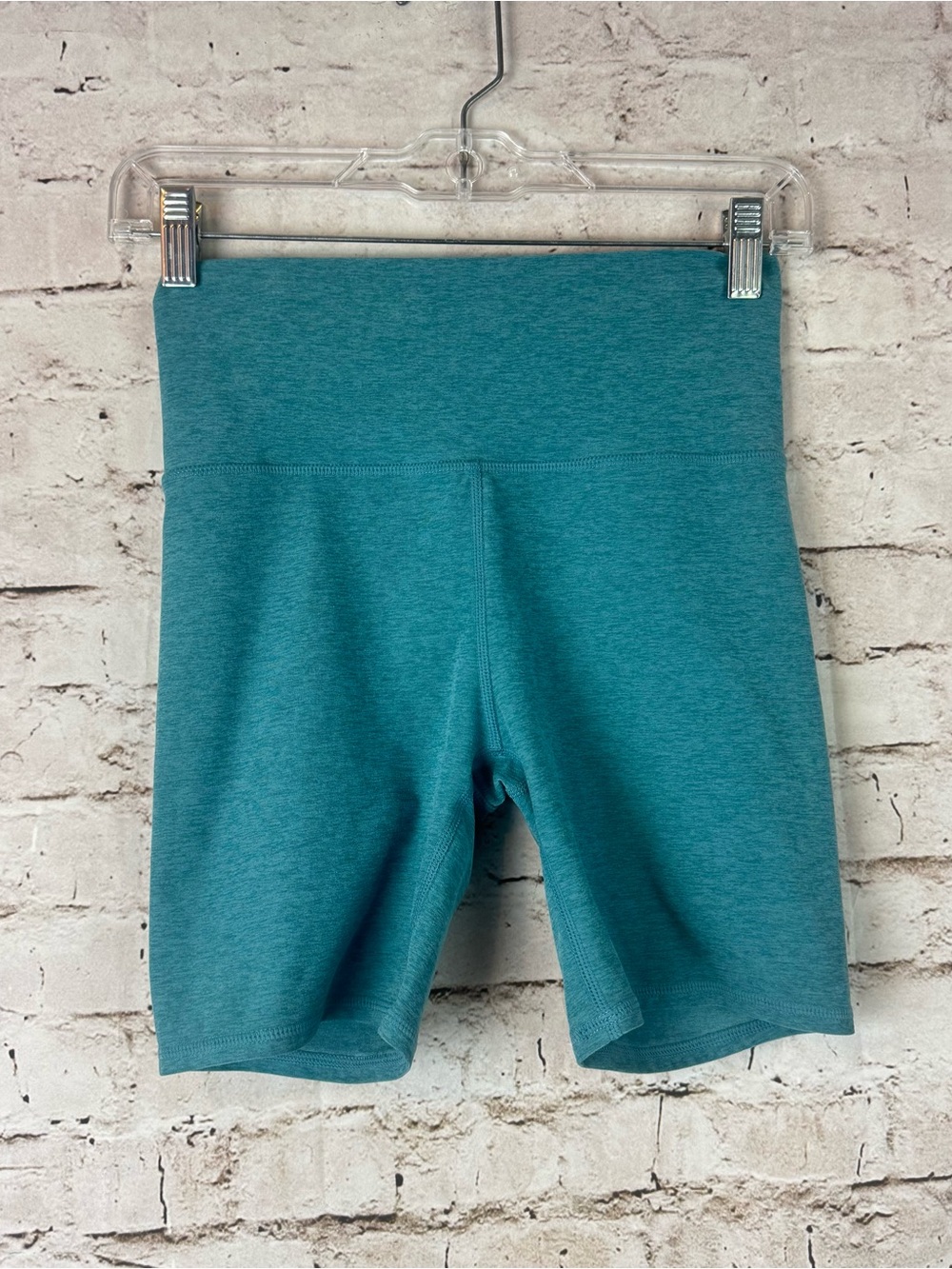 Vuori Women's Small Clean Elevation Shorty Biker Short VW371 Luna Heather Yoga S